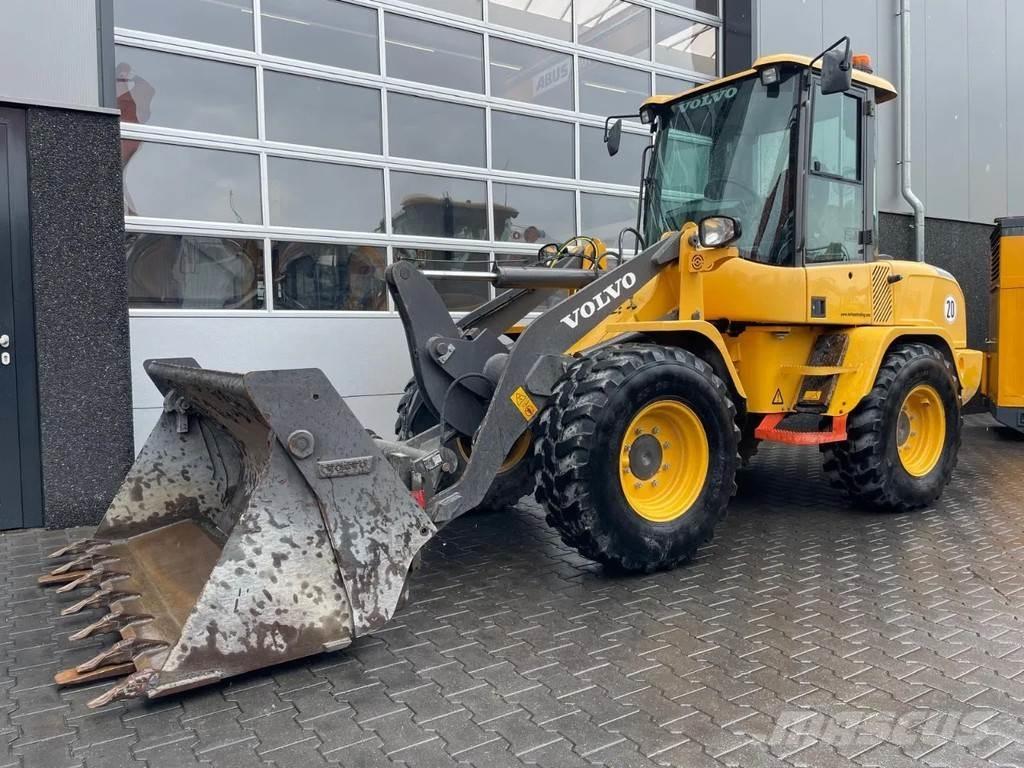 Volvo L30G Utovarivači na točkove