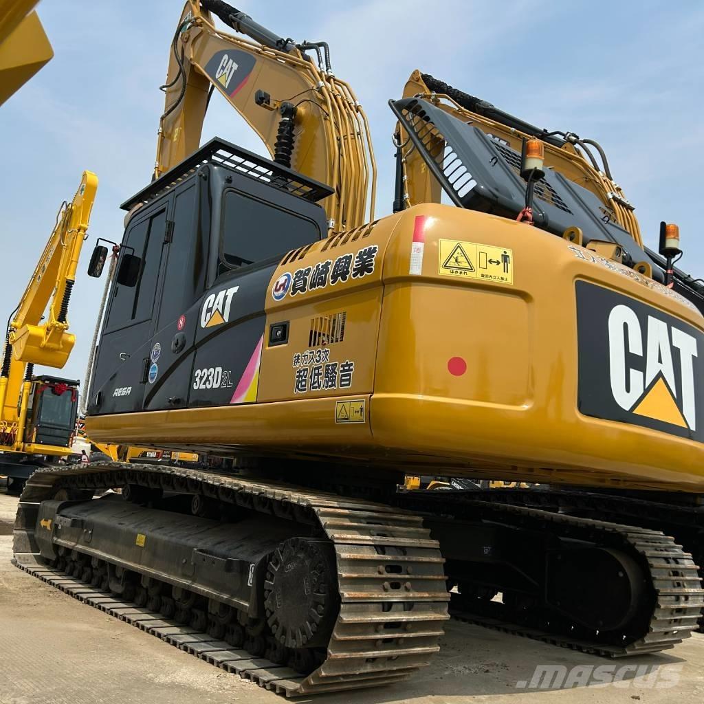 CAT 323D2L Bageri guseničari