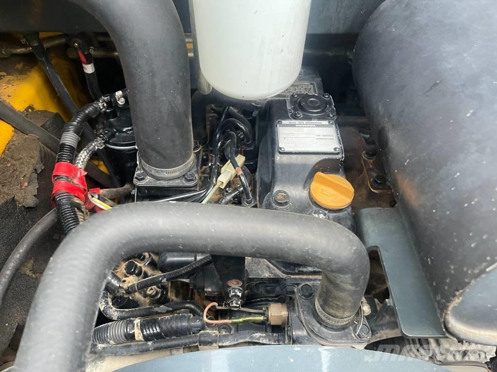 Gehl 3840 E     2015 Skid steer mini utovarivači