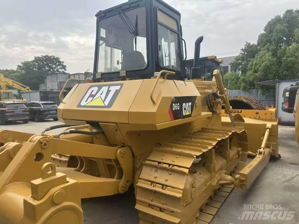 CAT D 6 G Buldožeri guseničari