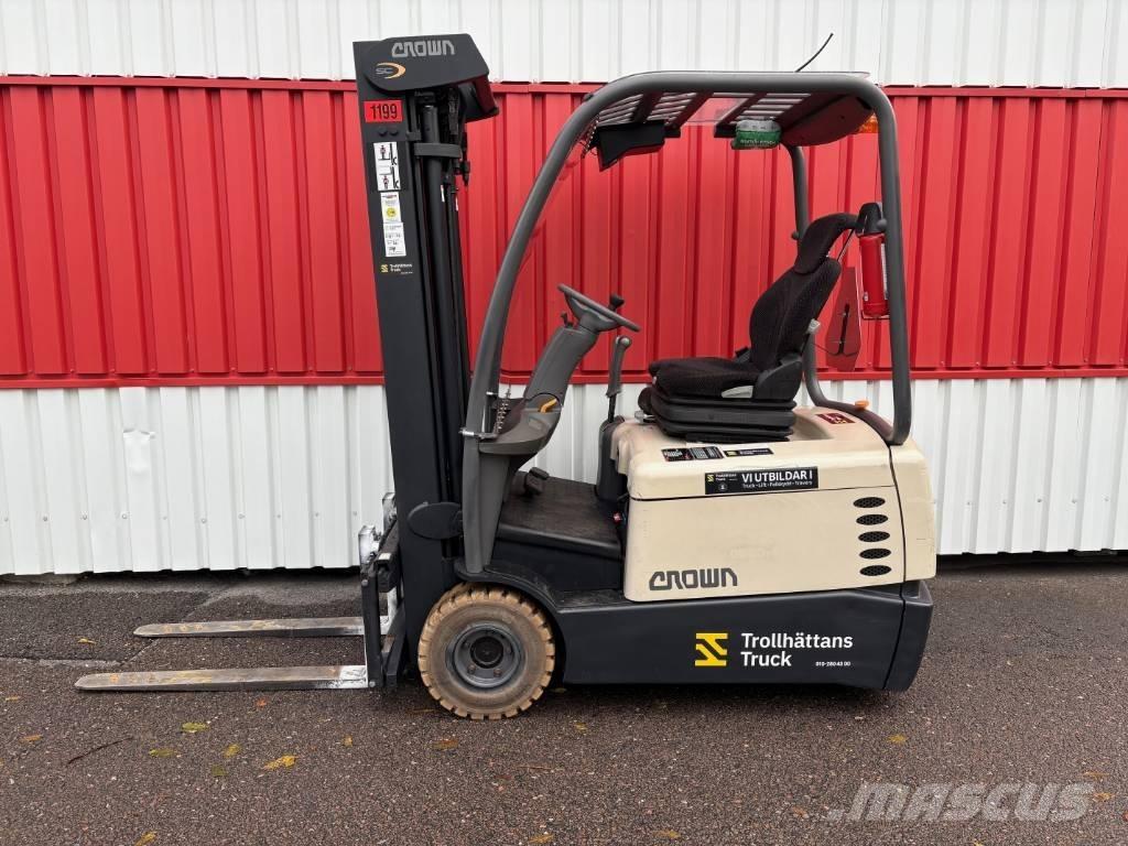 Crown SC3220 Električni viljuškari