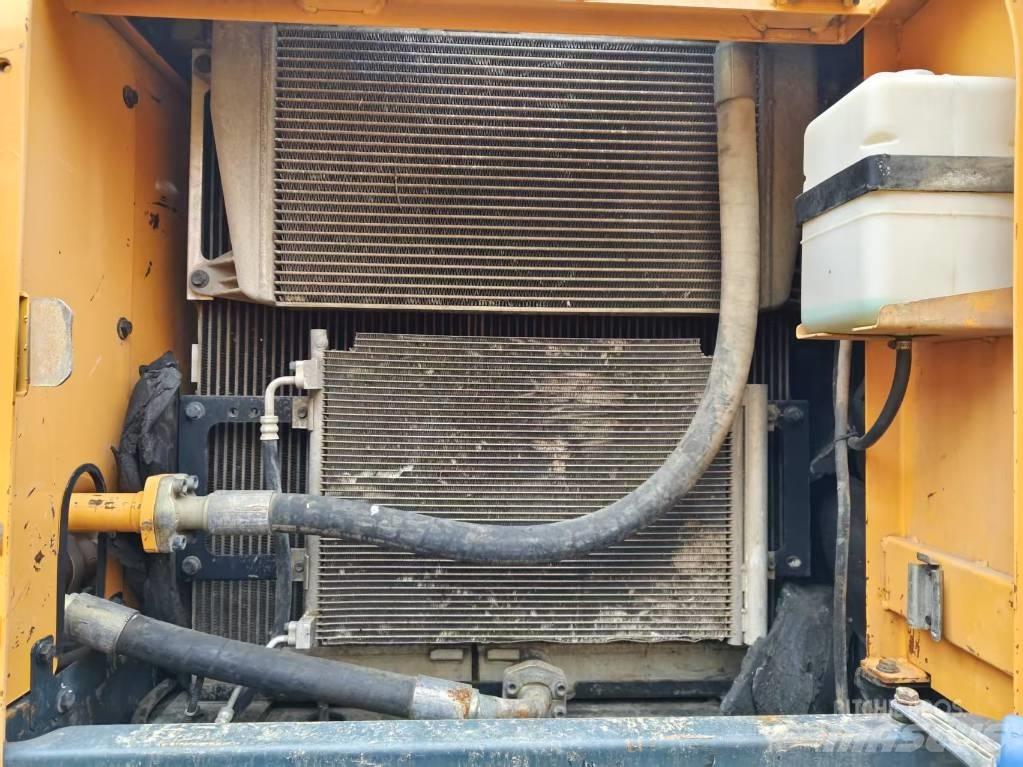Hyundai R 225LC-9T Bageri guseničari