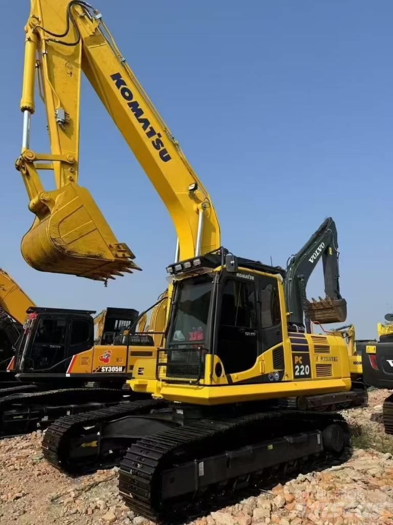 Komatsu PC 220 Bageri guseničari