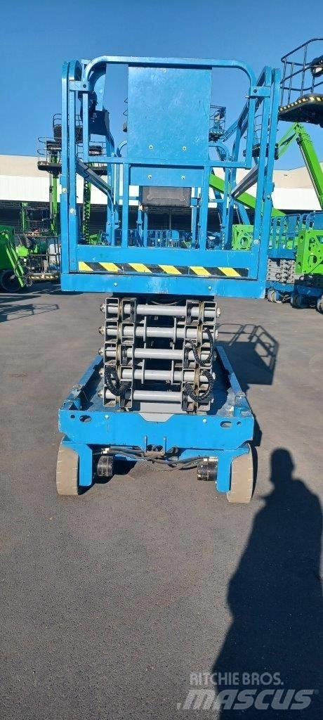 GENIE GS4047 Makazaste platforme