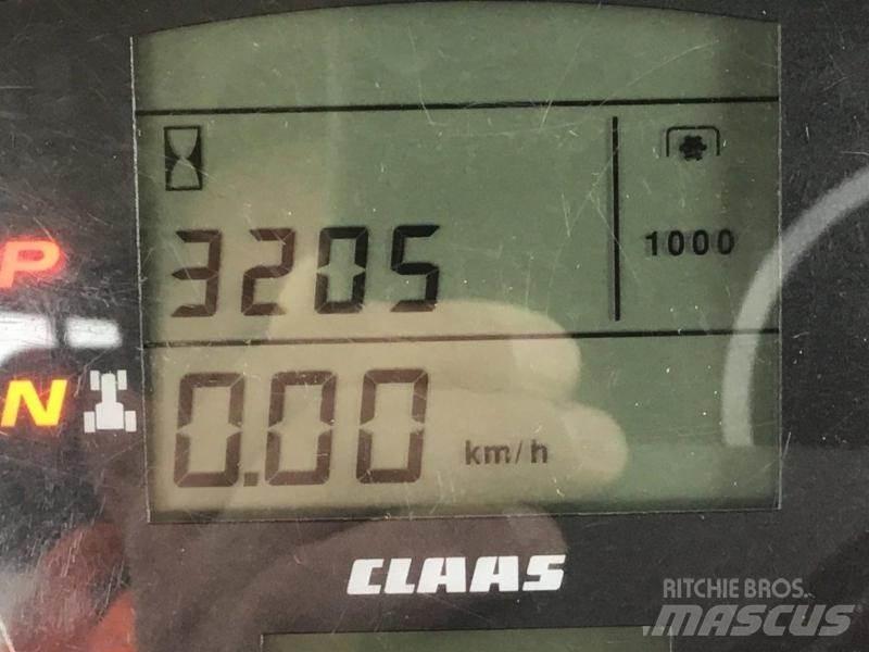 CLAAS AXION 850 Traktori