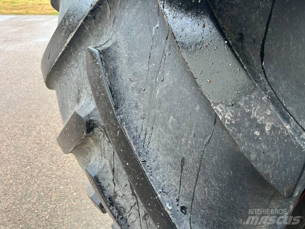 Fendt 724 Profi Plus Traktori