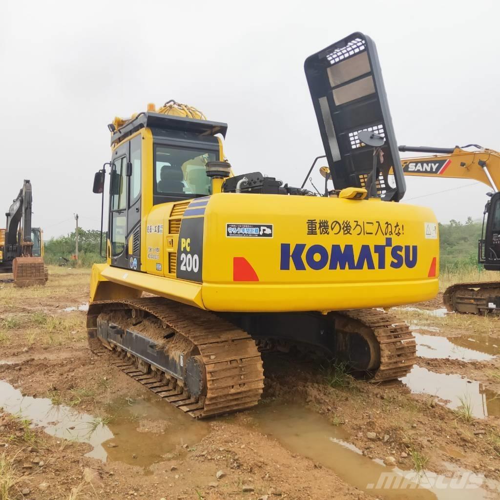 Komatsu PC200-8 Bageri guseničari