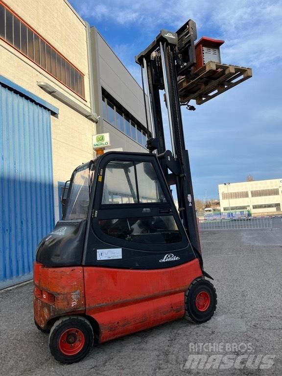 Linde E 25 Električni viljuškari