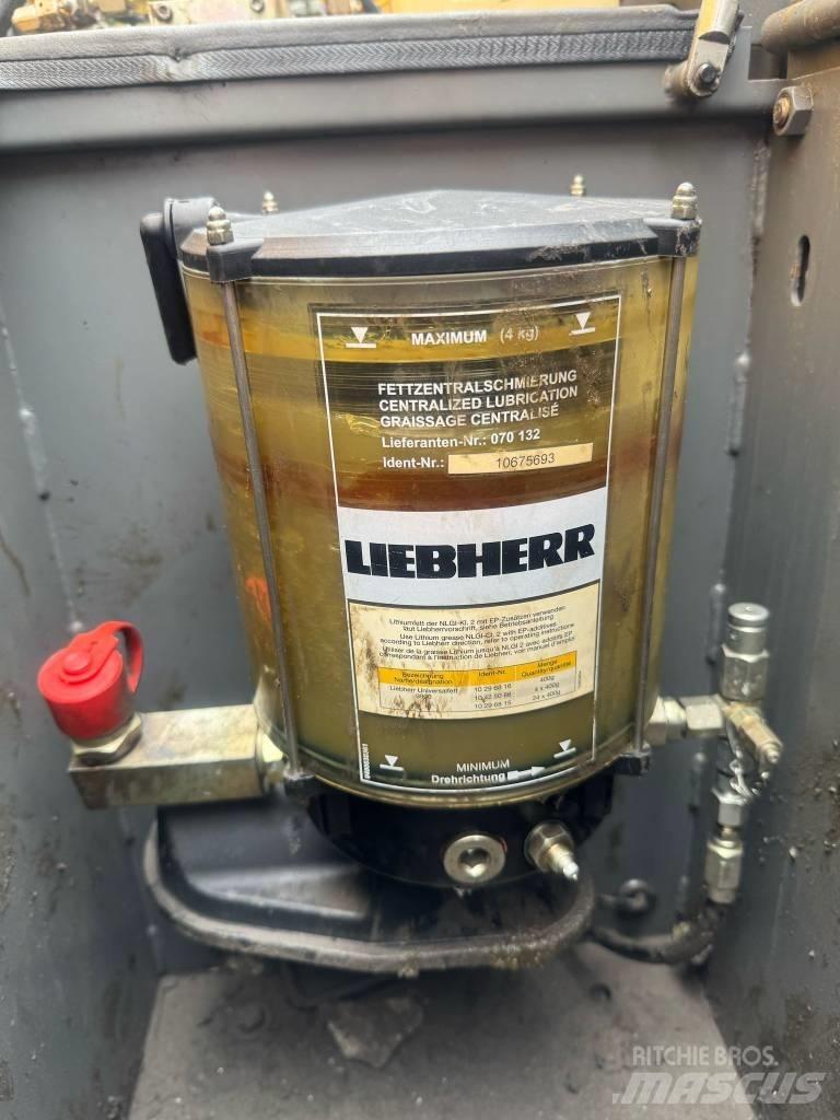Liebherr LH 22 C Bageri za prenos primarnih/sekundarnih sirovina