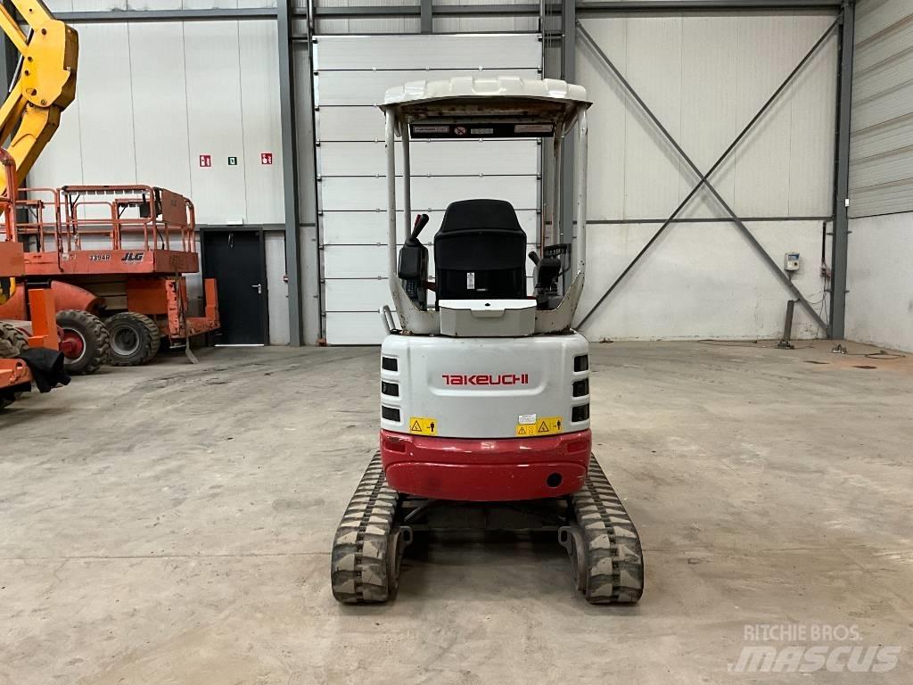 Takeuchi TB 215 R Mini bageri < 7t