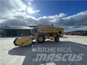 New Holland TX 34 Kombajni
