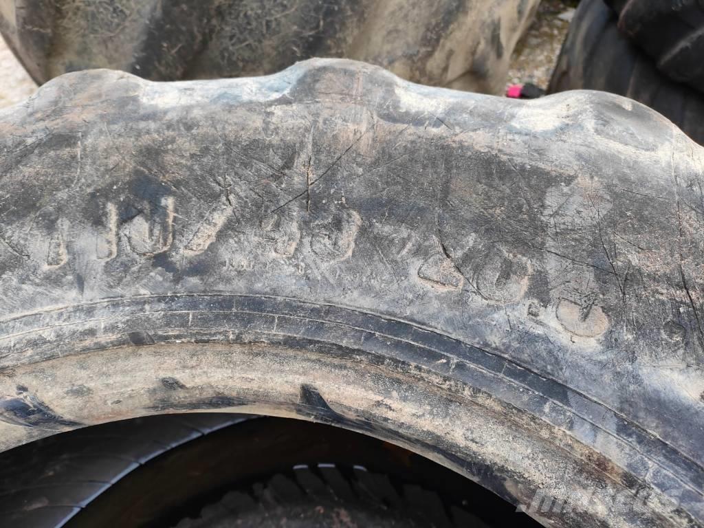 Nokian 710/45-26.5 Gume, točkovi i felne