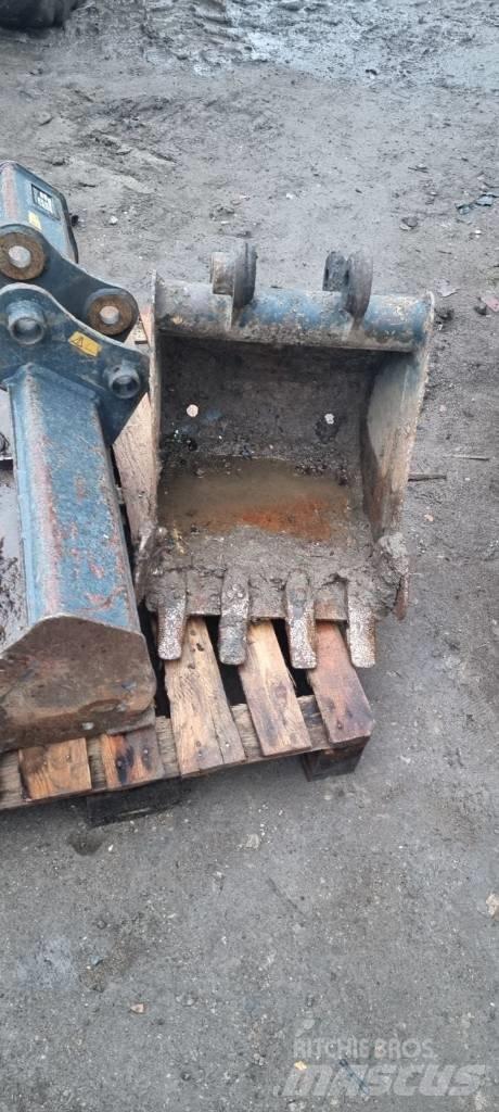 Hyundai R25Z-9AK Mini bageri < 7t