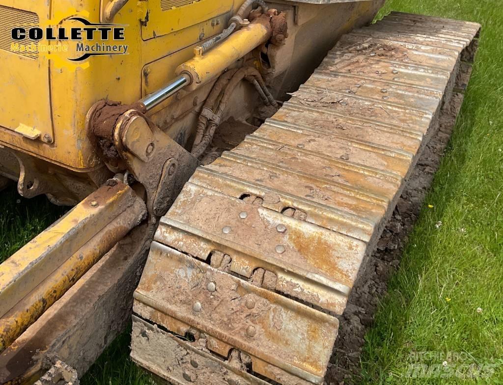Komatsu D 39 EX-22 Buldožeri guseničari