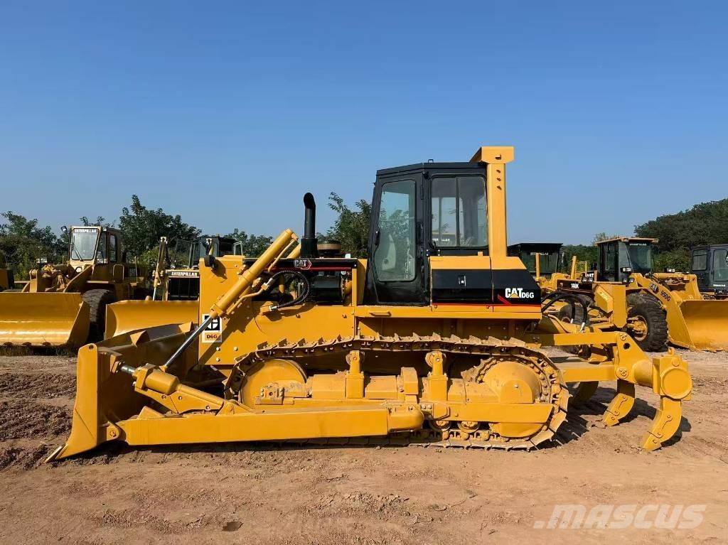 CAT D6G Buldožeri guseničari