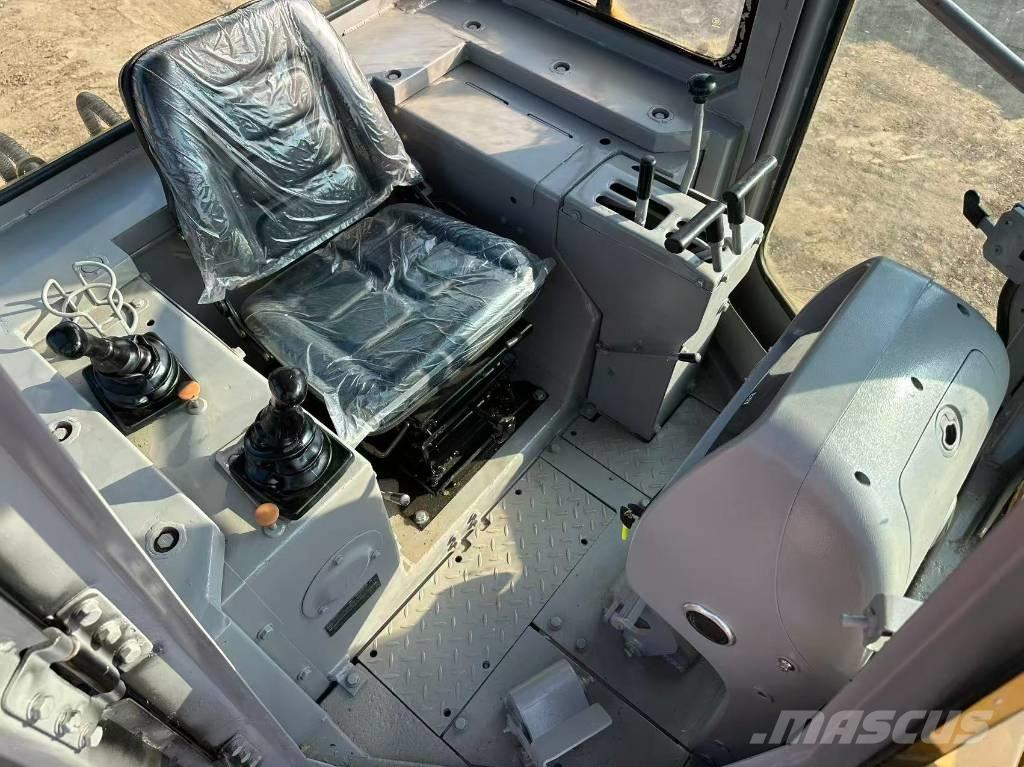 CAT D6G Buldožeri guseničari