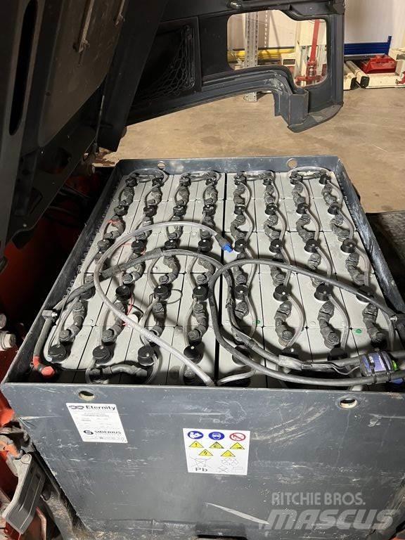 Linde E30/600HL-01 Električni viljuškari