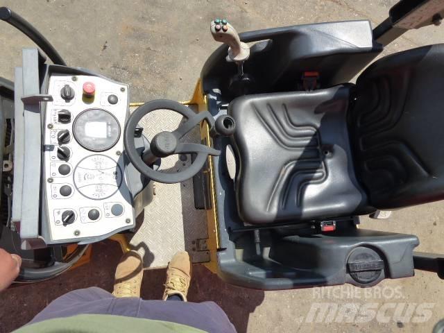 Bomag BW 80 AD-5 Valjci sa duplim bubnjem