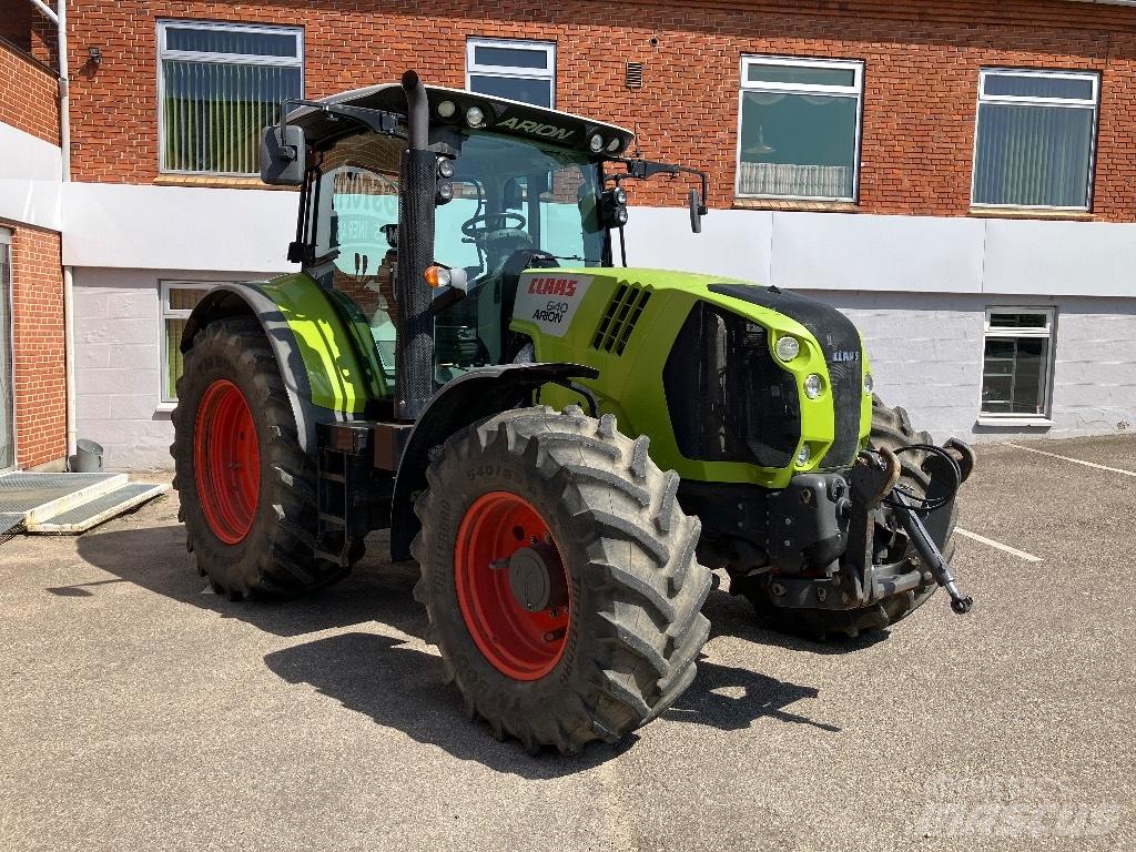CLAAS Arion 640 CIS+ Traktori