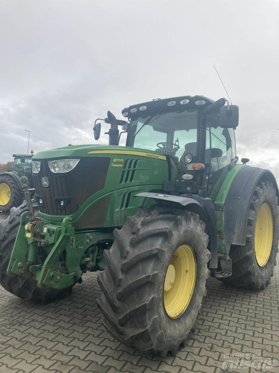John Deere 6170R Traktori