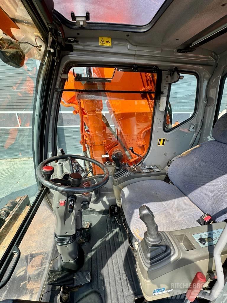 Hitachi ZX 180 W Bageri točkaši