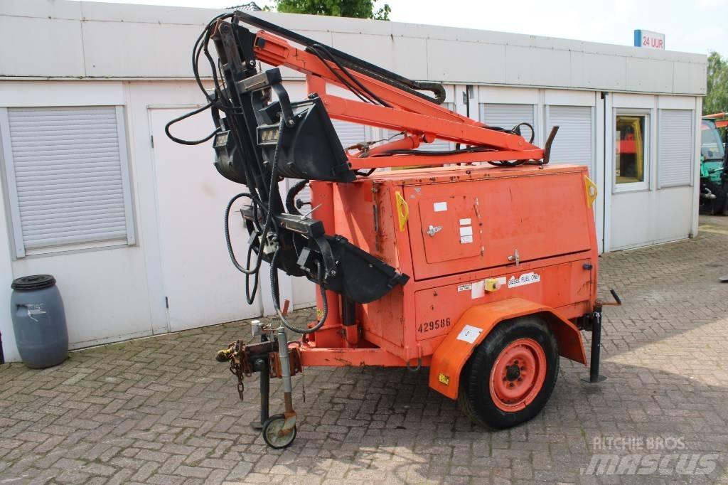 JLG 6308 AN Rasvetni stubovi