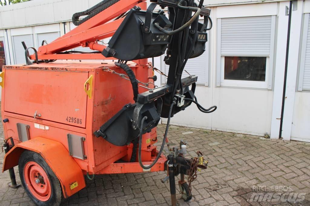 JLG 6308 AN Rasvetni stubovi