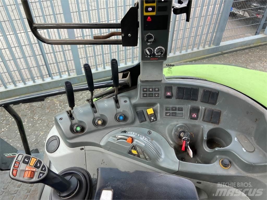 CLAAS Arion 440 Traktori
