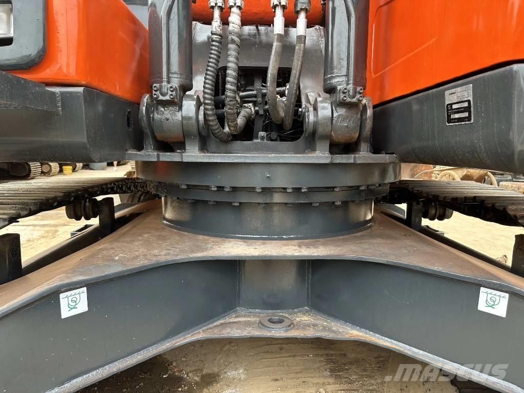 Doosan DX225LC-9C Bageri guseničari