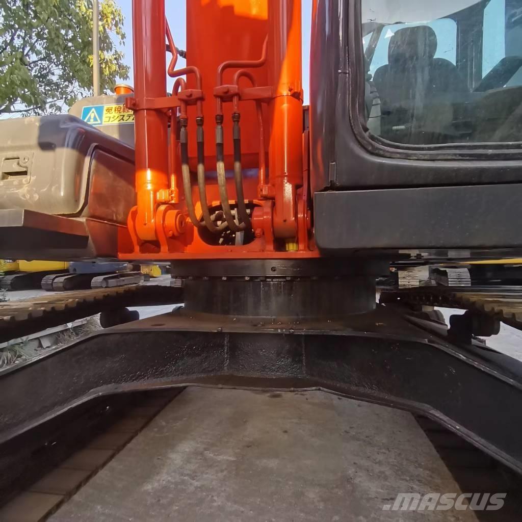 Hitachi ZX 120 Bageri guseničari