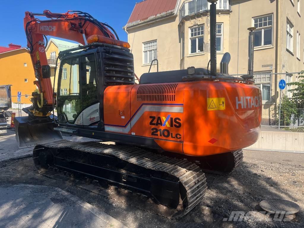Hitachi ZX 210 Bageri guseničari