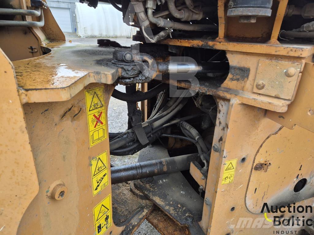 CASE 621 D Utovarivači na točkove