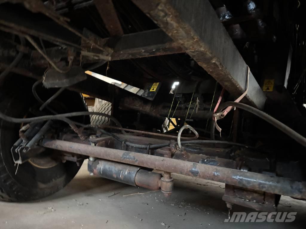 New Holland BB 940 Prese/balirke za četvrtaste bale