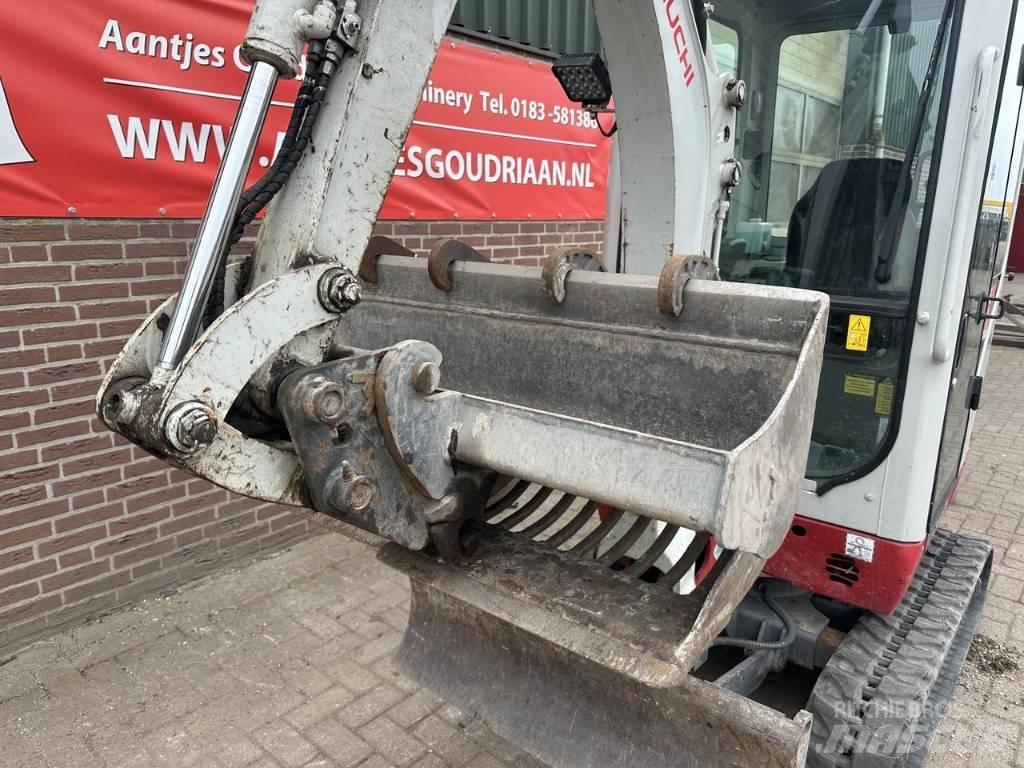Takeuchi TB216 Mini bageri < 7t