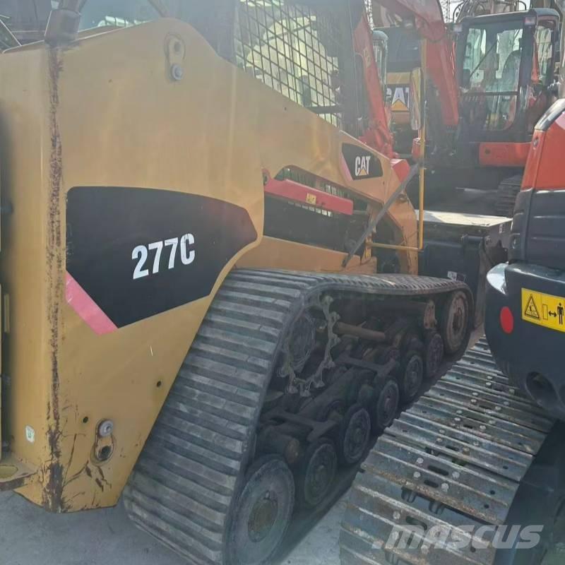 CAT 277 Skid steer mini utovarivači