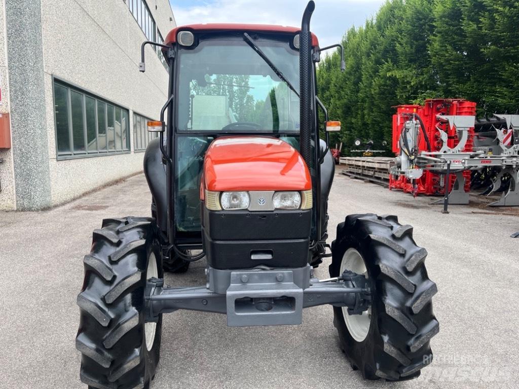 New Holland TN 55 D Traktori