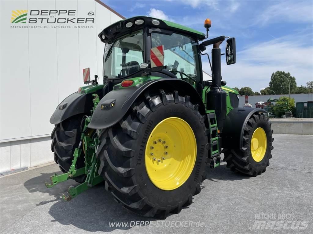 John Deere 6230R Traktori