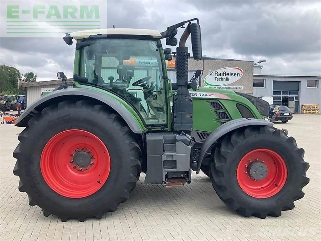 Fendt 724 vario s4 Traktori