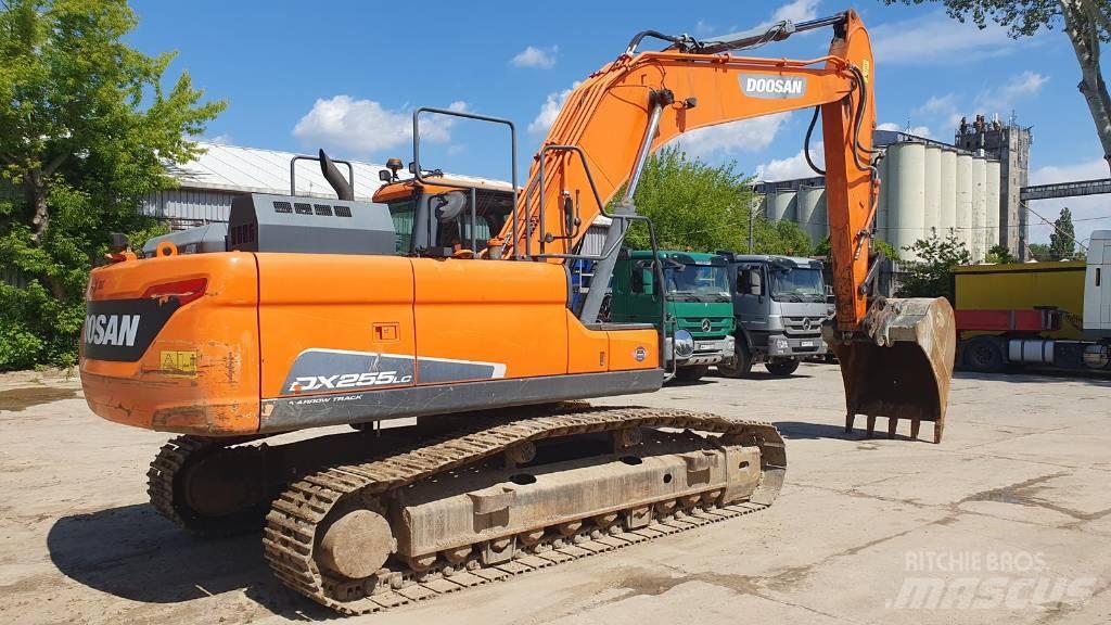 Doosan DX 255 LC-5 Bageri guseničari