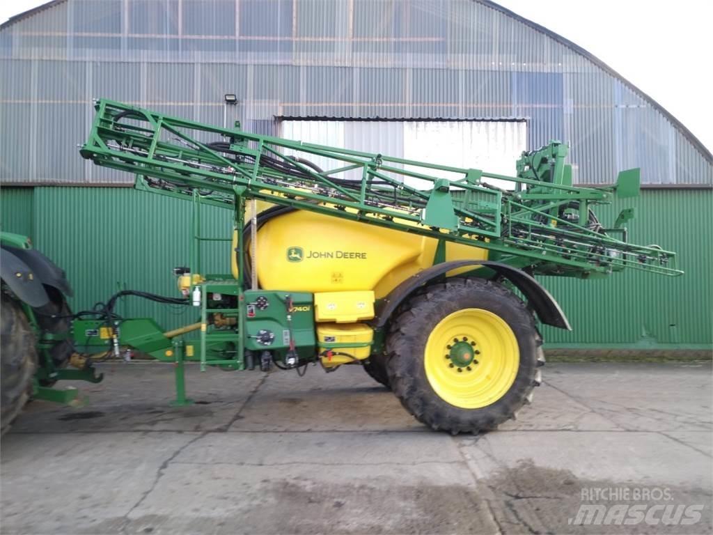 John Deere 740i Vučene prskalice