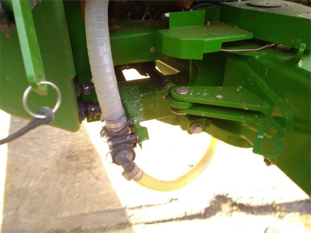 John Deere 740i Vučene prskalice
