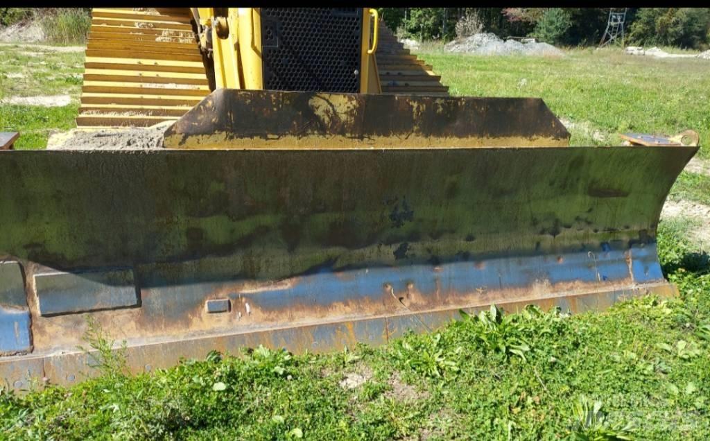 CAT D 6 N Buldožeri guseničari