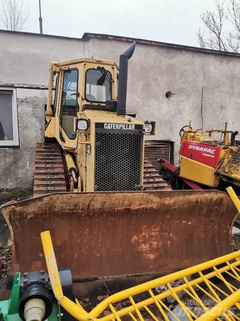 CAT D 4 H Buldožeri guseničari