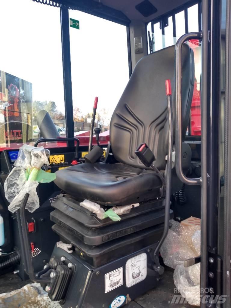 Yanmar C50R-5 Damperi na gusenice