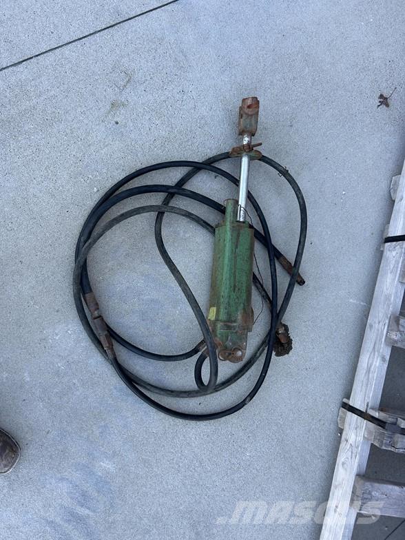 John Deere  Ostalo za građevinarstvo