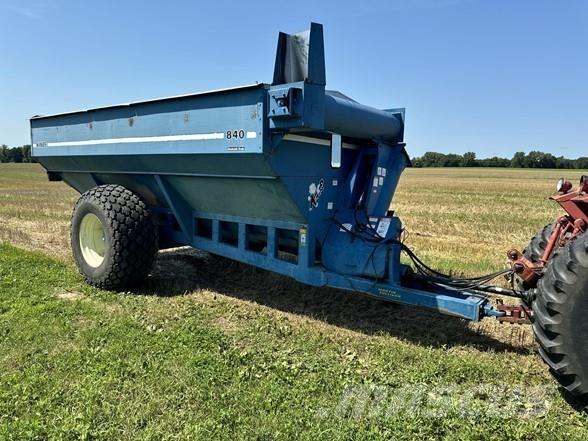 Kinze 840 Prikolice za zrno