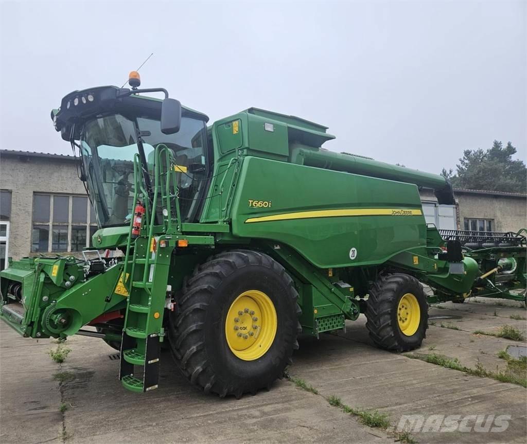 John Deere T 660i Kombajni
