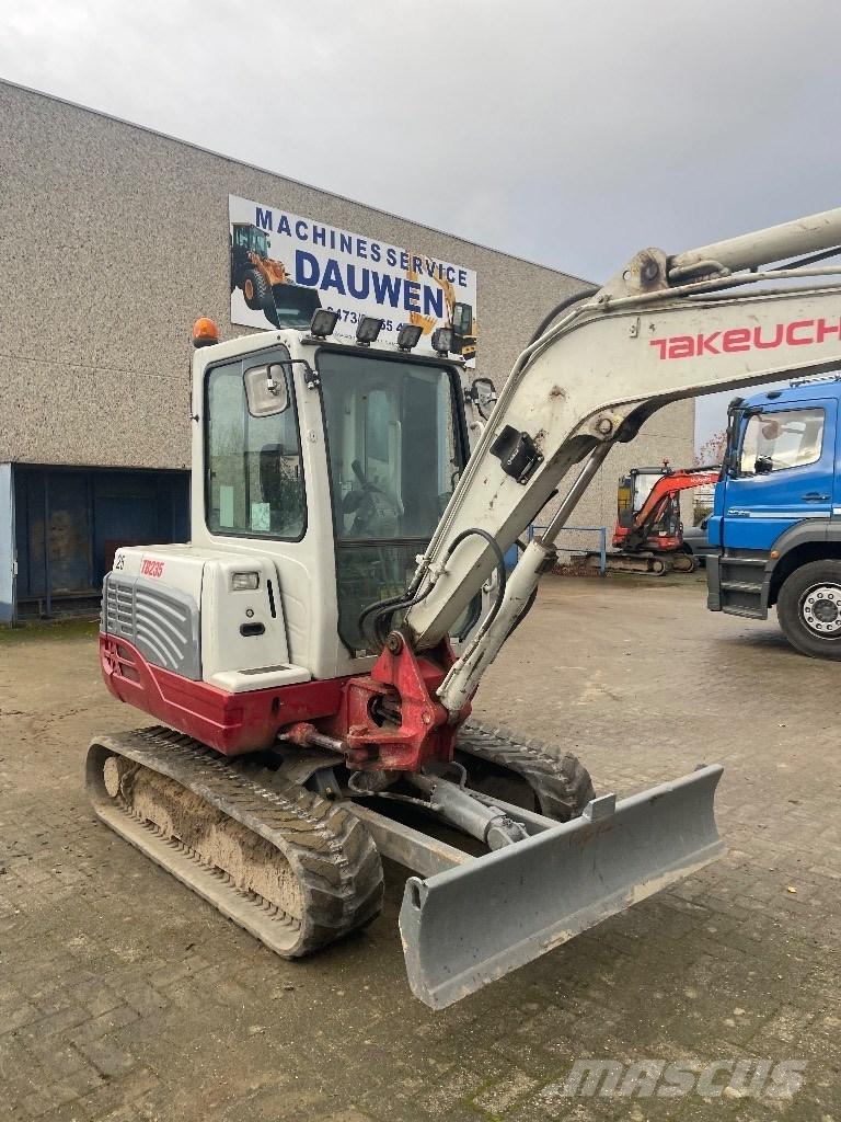 Takeuchi TB 235 Mini bageri < 7t