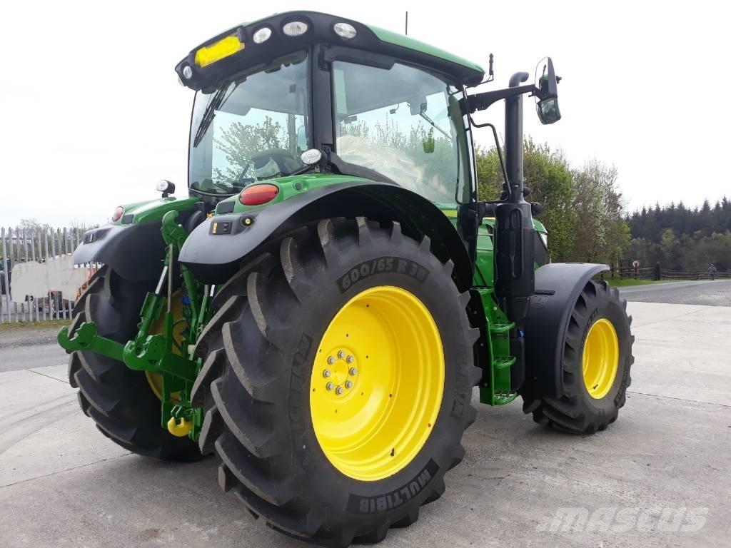 John Deere 6120 R Traktori