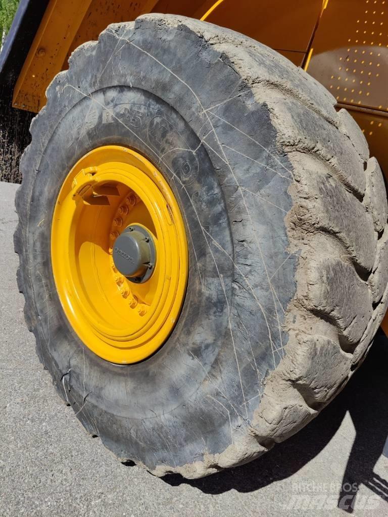 Volvo L 180 E Utovarivači na točkove